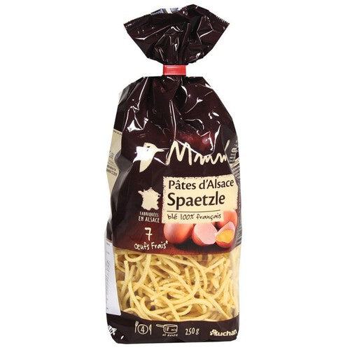 Alzacki makaron Spaetzle semolinowy jajeczny Auchan 250 g